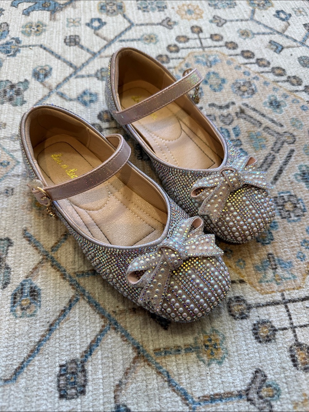 Girls' Iridescent Pink Bow Mary Jane Dress Shoes